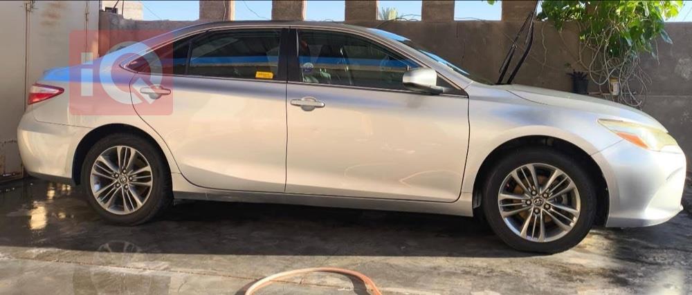 تۆیۆتا کامری